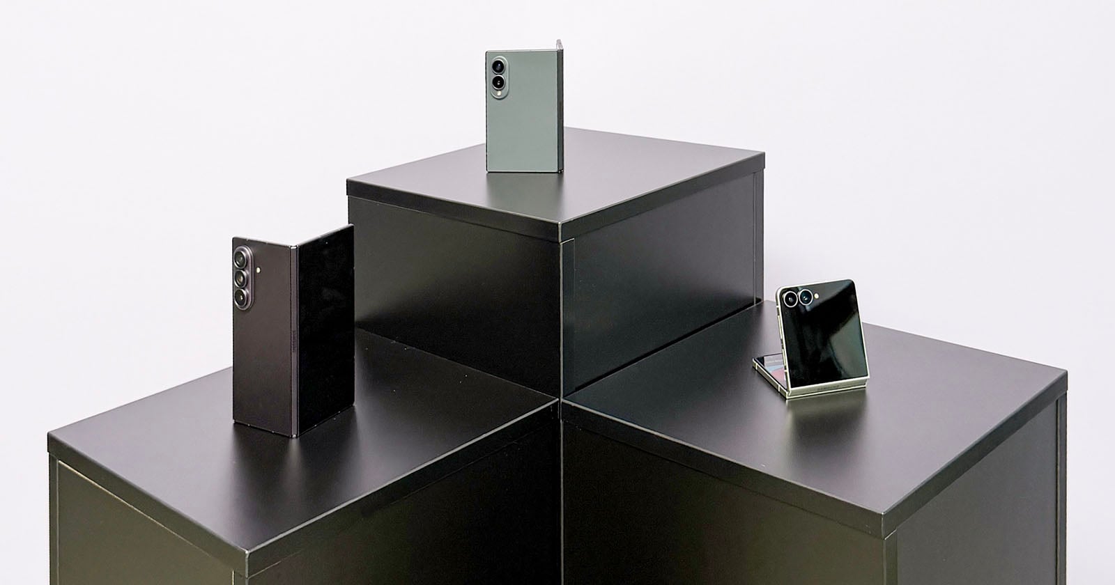 Samsung Galaxy Z Fold8 Ultra Nearly Closes the Camera Gap