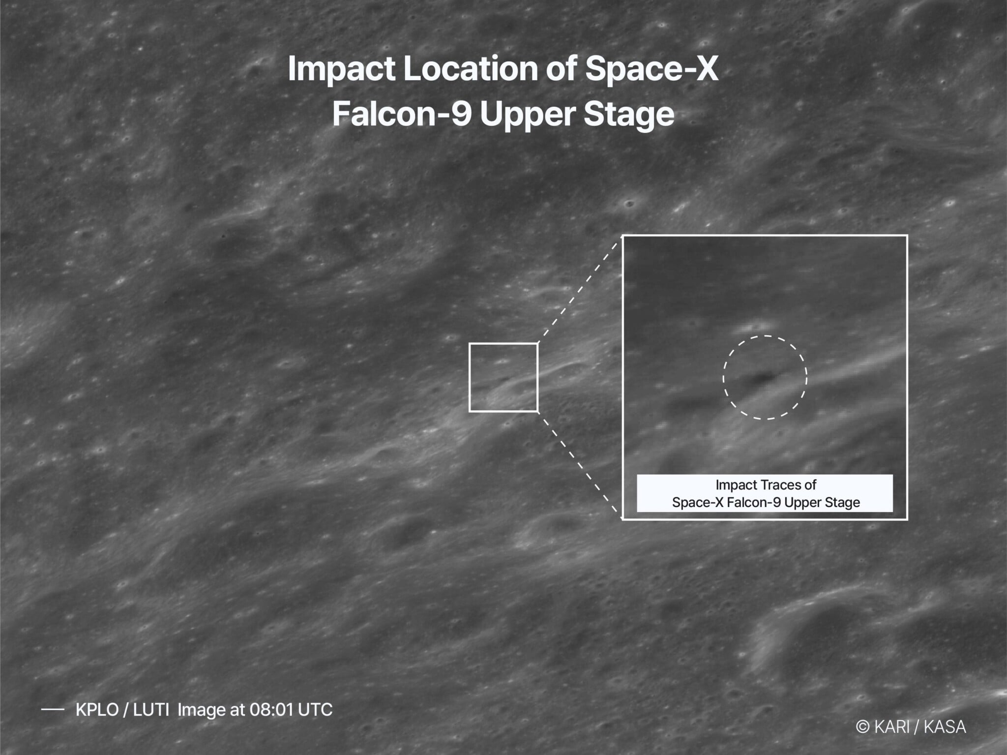 Черно-белый снимок лунной поверхности с выделенной зоной падения Falcon 9