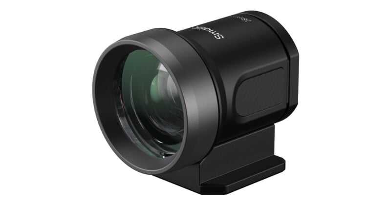 A black, cylindrical lens attachment with a wide front element and a mounting base, featuring the text "SmallRig" and "28mm" on its side.