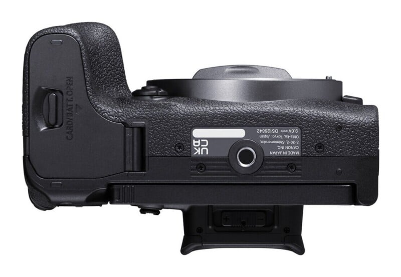 EOS R10
