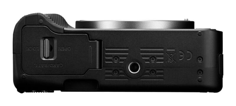 EOS R50 V