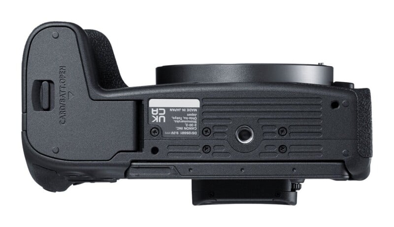 EOS R8