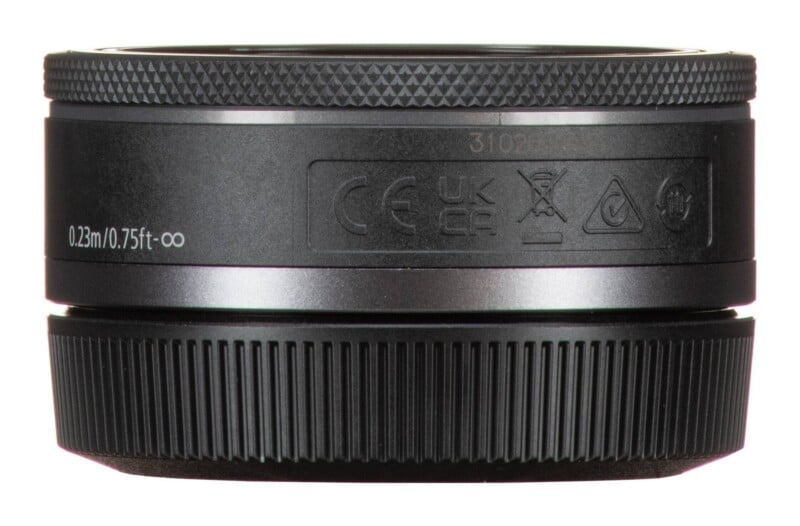 RF 28mm f/2.8 STM