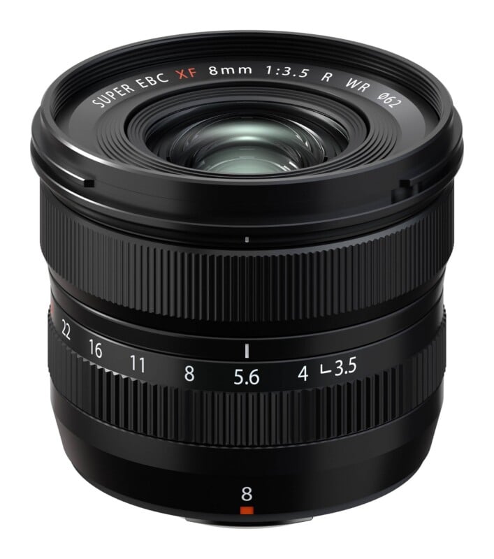 XF 8mm f/3.5 R WR