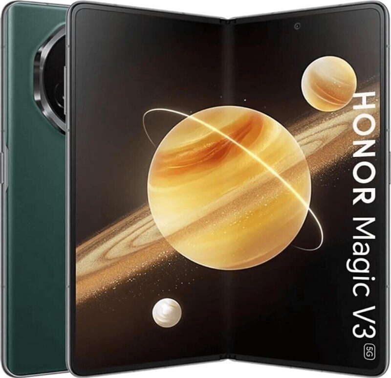 A dark green foldable smartphone is shown open, displaying a wallpaper of a planet with rings, with the text "HONOR Magic V3 5G" visible on the right side.