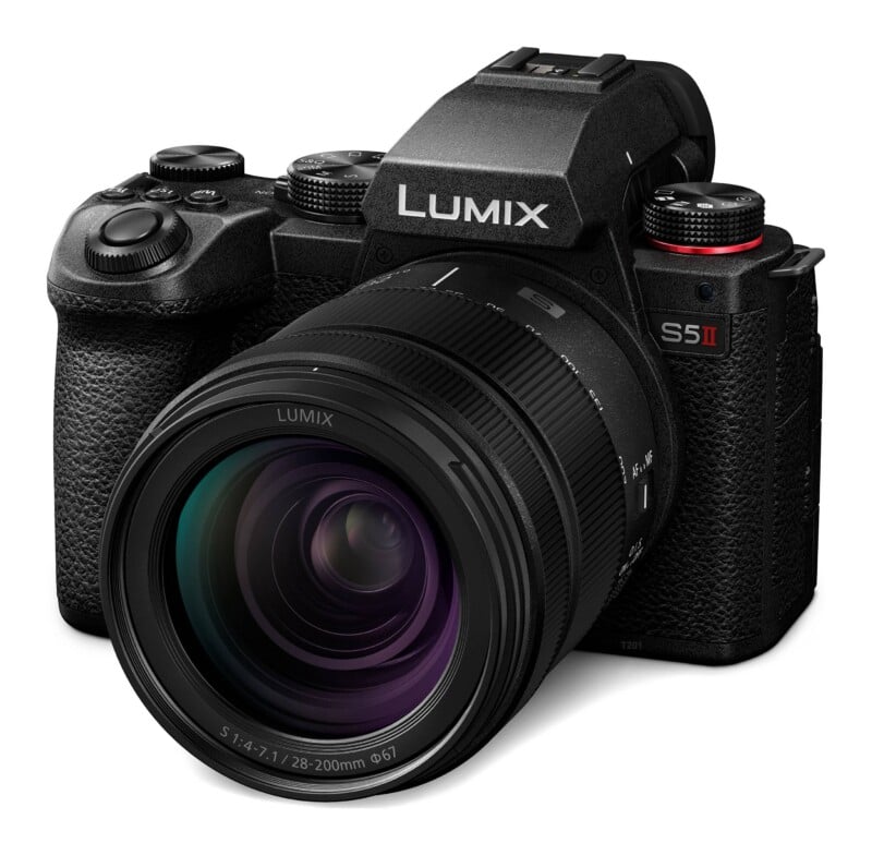 28-200mm f/4-7.1 Macro OIS