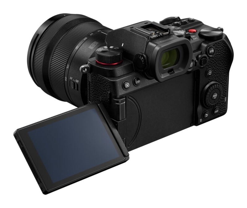 Lumix DC-S5