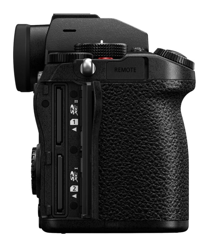 Lumix DC-S5