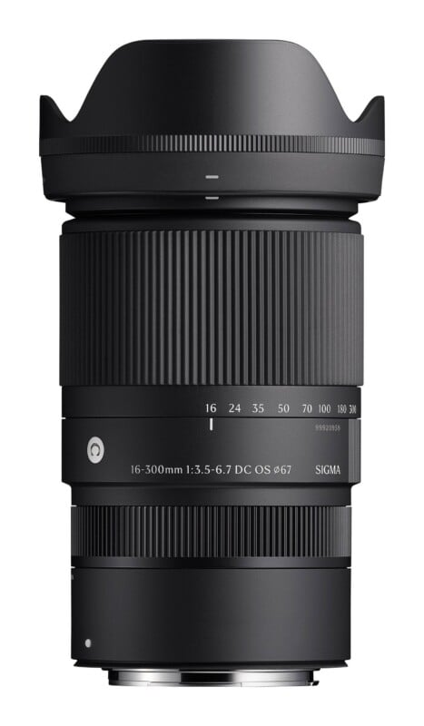 16-300mm f/3.5-6.7 DC OS Contemporary