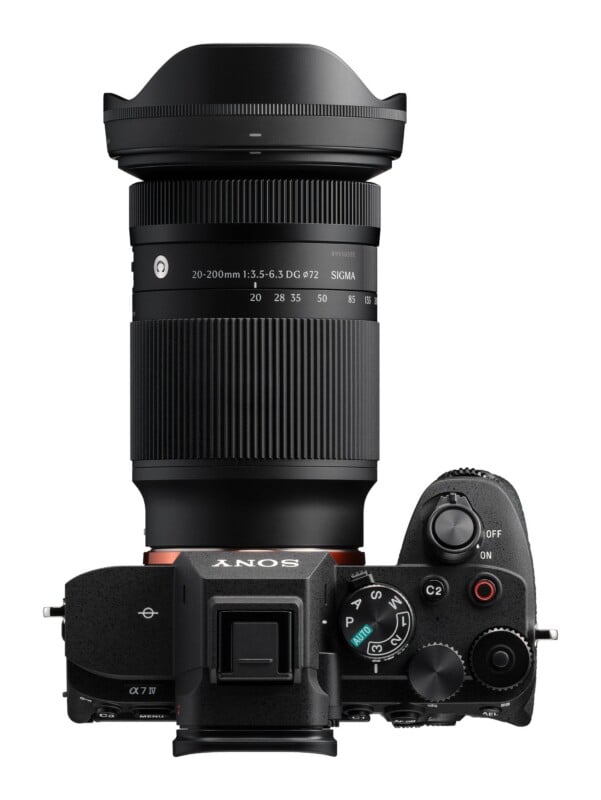 20-200mm f/3.5-6.3 DG Contemporary