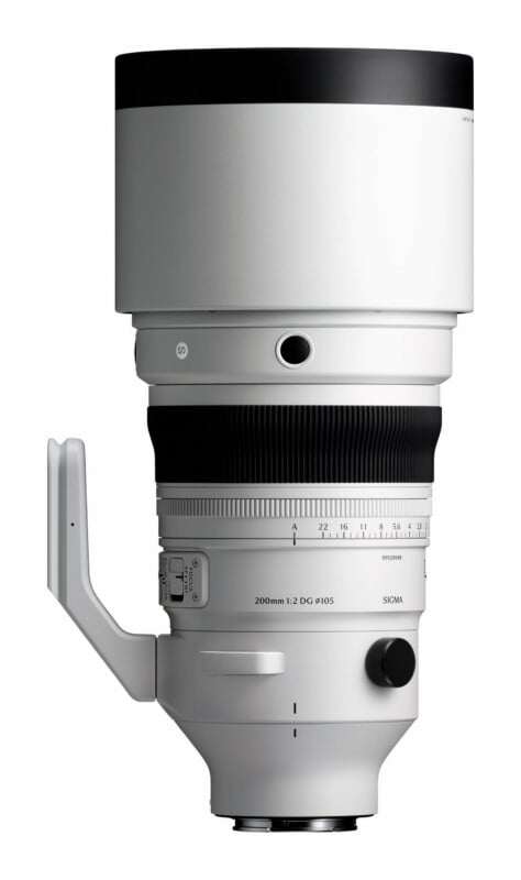 200mm f/2 DG OS Sports