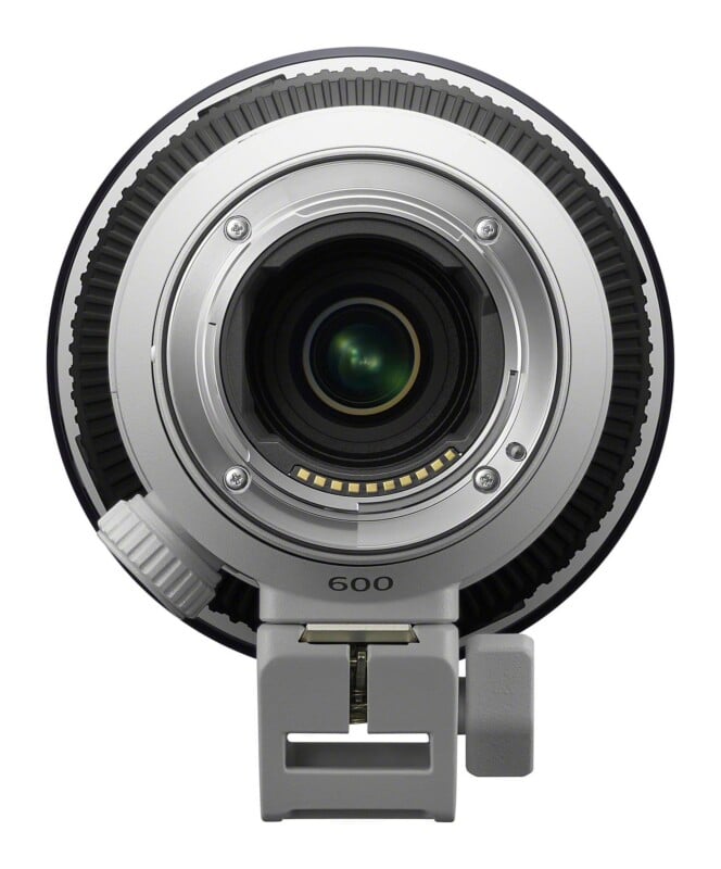 FE 600mm f/6.3 GM OSS