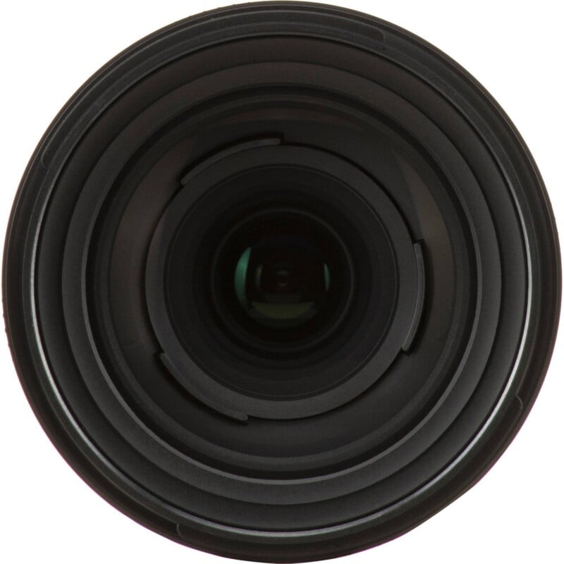 18-300mm f/3.5-6.3 Di III-A VC VXD