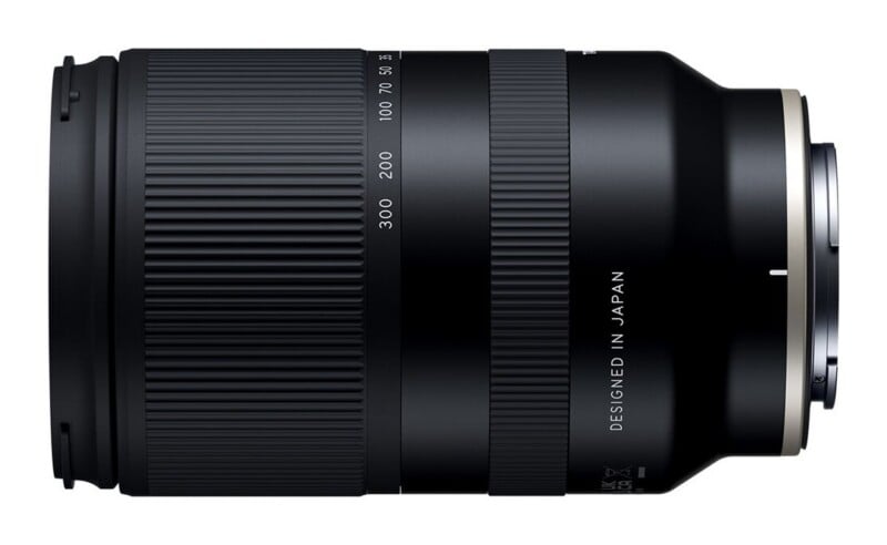 18-300mm f/3.5-6.3 Di III-A VC VXD