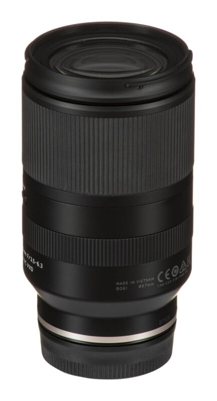 18-300mm f/3.5-6.3 Di III-A VC VXD