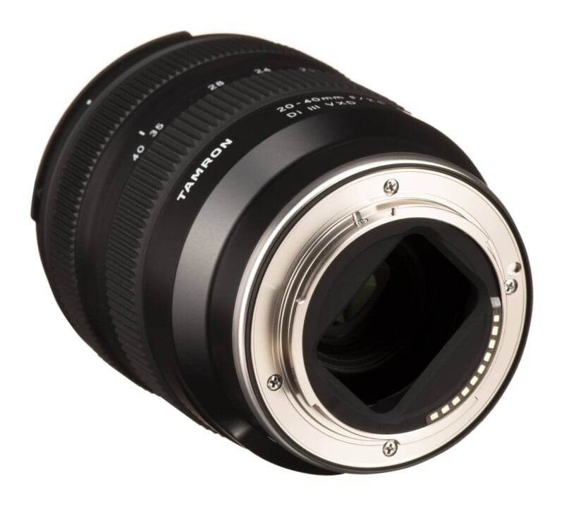 20-40mm f/2.8 Di III VXD
