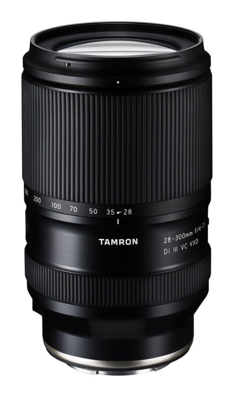 28-300mm f/4-7.1 Di III VC VXD