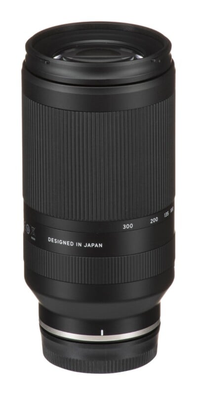 70-300mm f/4.5-6.3 Di III RXD