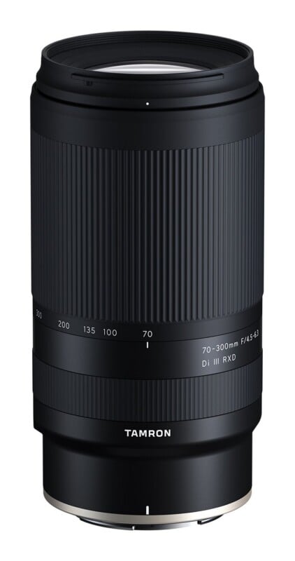 70-300mm f/4.5-6.3 Di III RXD