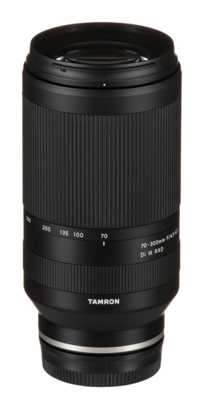 70-300mm f/4.5-6.3 Di III RXD