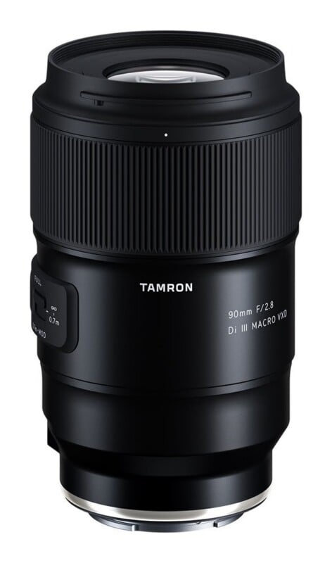 90mm f/2.8 Di III VXD Macro