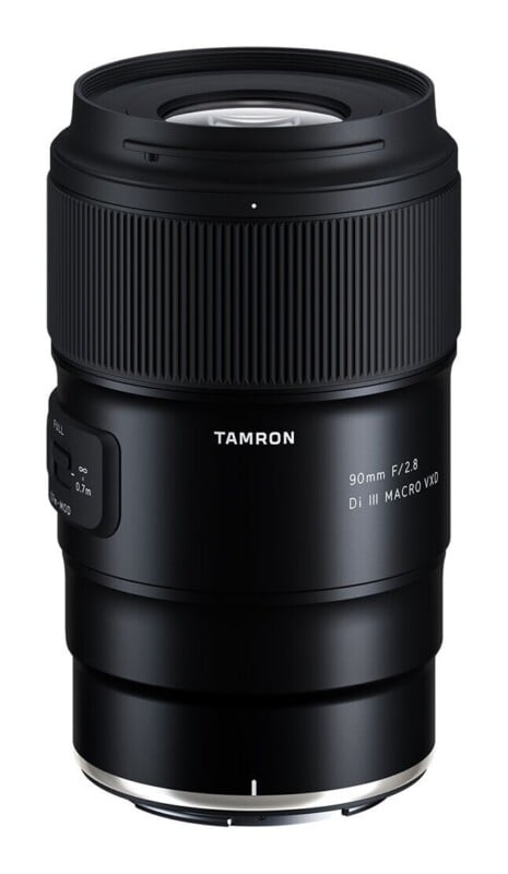 90mm f/2.8 Di III VXD Macro