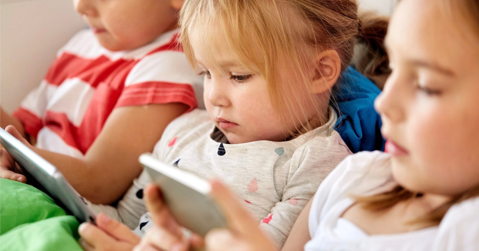 UK Plans World-First Law to Force Apple and Google to Block Nude Photos on Kids' Phones