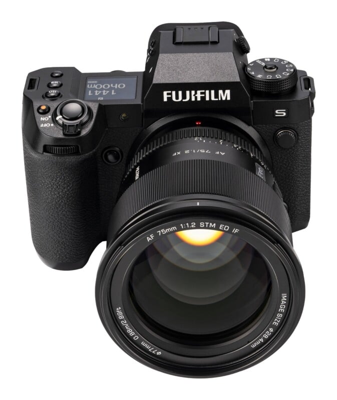 75mm f/1.2 AF