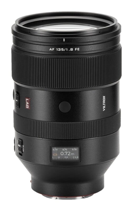 AF 135mm f/1.8 LAB
