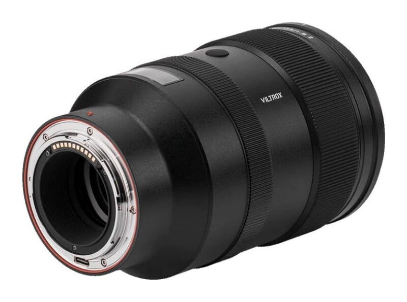 AF 135mm f/1.8 LAB