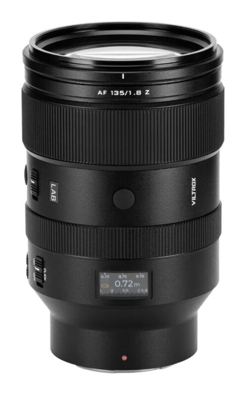 AF 135mm f/1.8 LAB