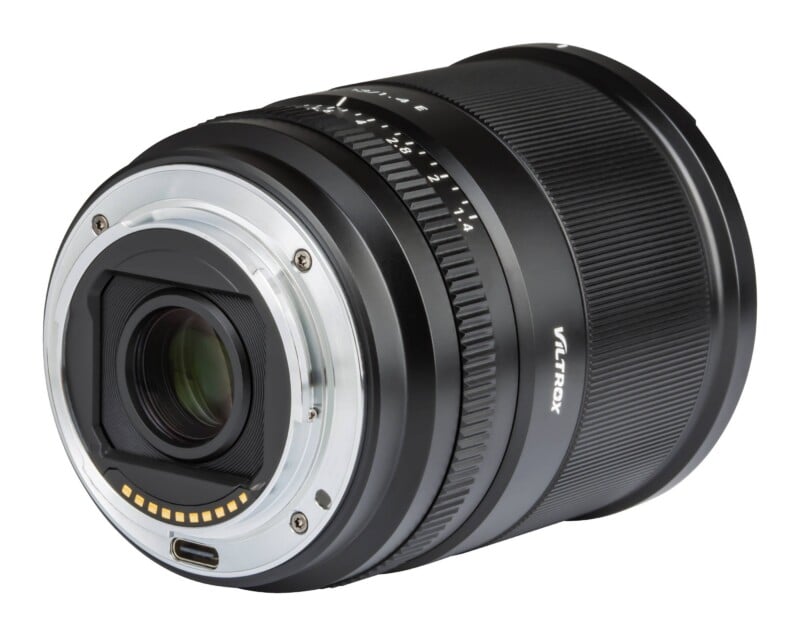 AF 13mm f/1.4
