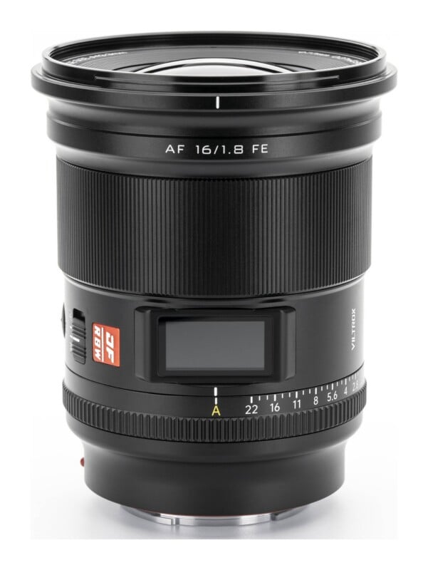 AF 16mm f/1.8 FE