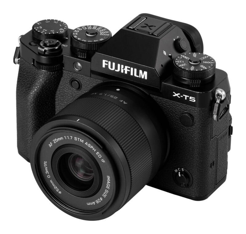AF 25mm f/1.7 Air