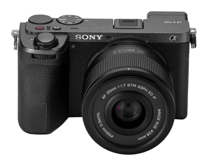 AF 25mm f/1.7 Air
