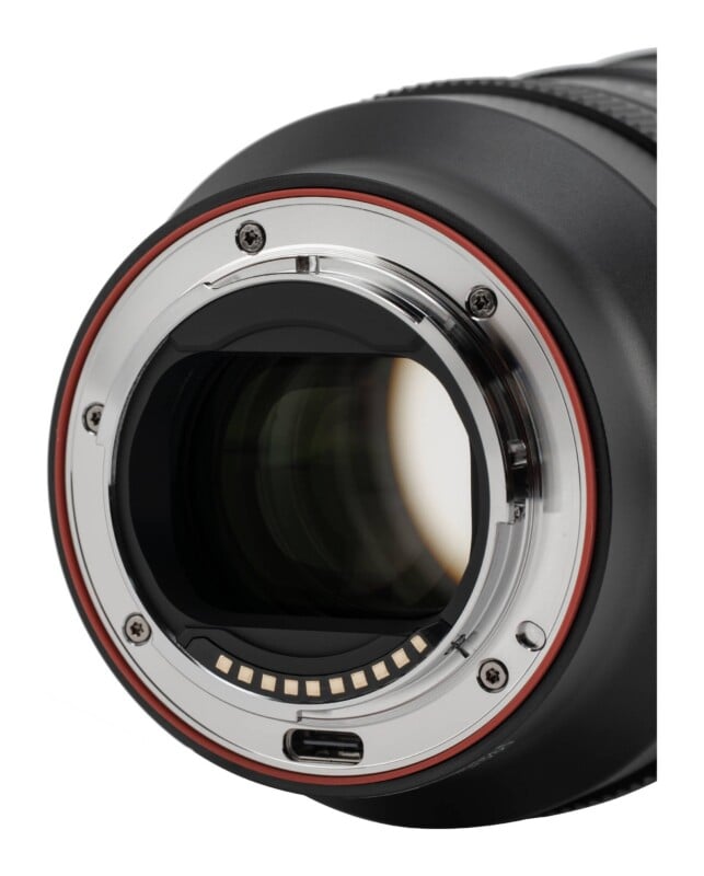 AF 85mm f/1.4 Pro FE