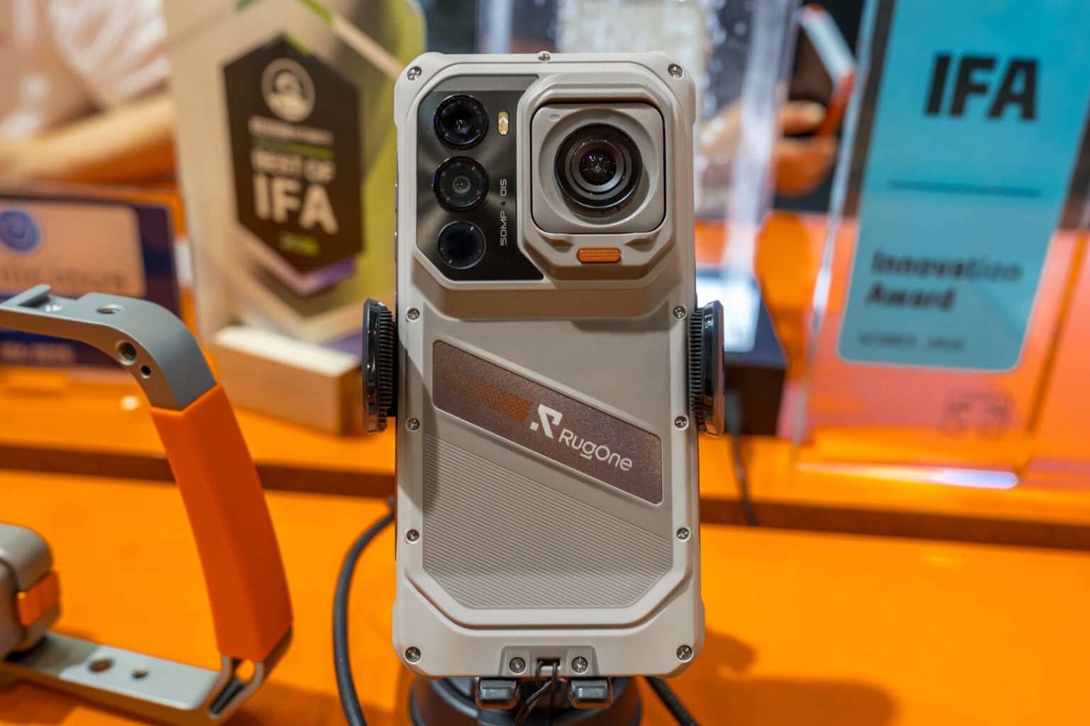 The RugOne Xsnap 7 Pro Is Both a Smartphone and an Action Camera ...