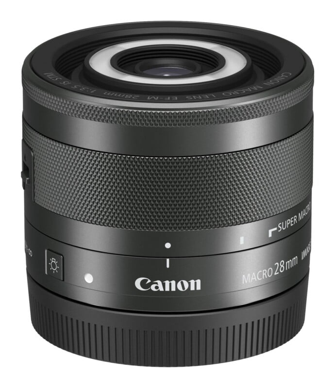 EF-M 28mm f/3.5 Macro IS STM