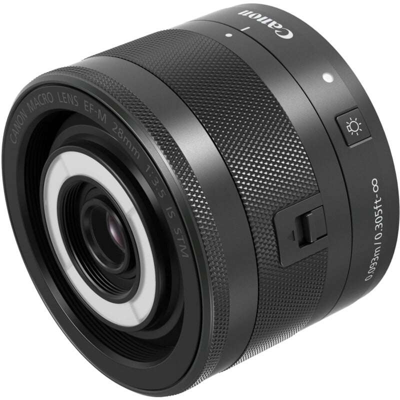 EF-M 28mm f/3.5 Macro IS STM