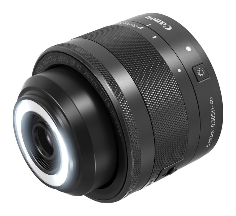 EF-M 28mm f/3.5 Macro IS STM