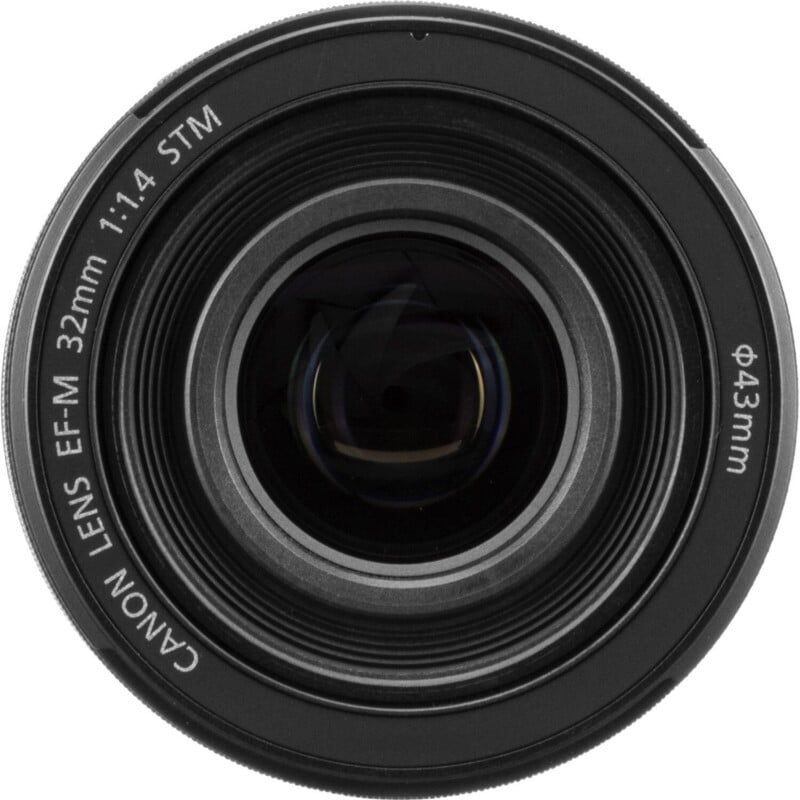 EF-M 32mm f/1.4 STM