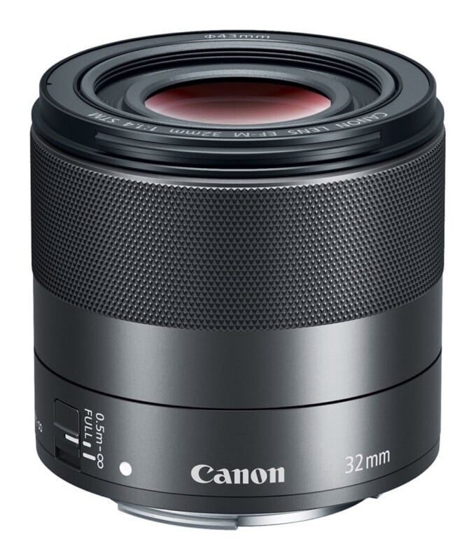 EF-M 32mm f/1.4 STM