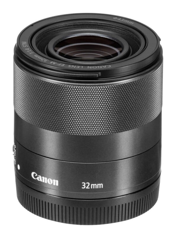 EF-M 32mm f/1.4 STM