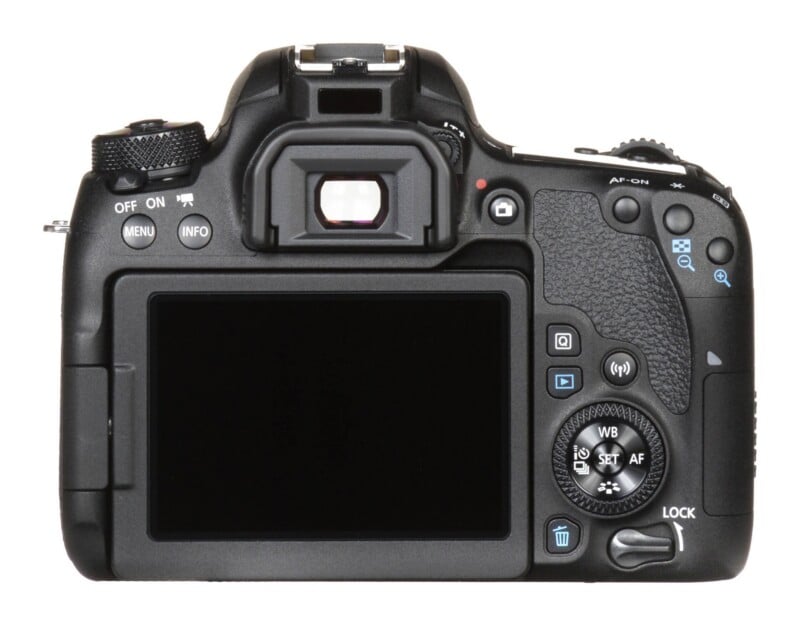 EOS 77D