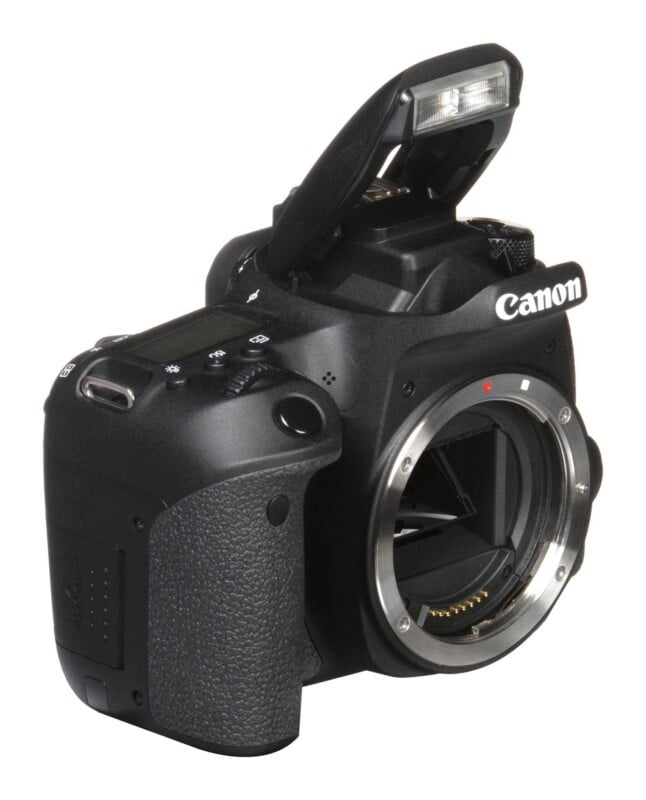 EOS 77D