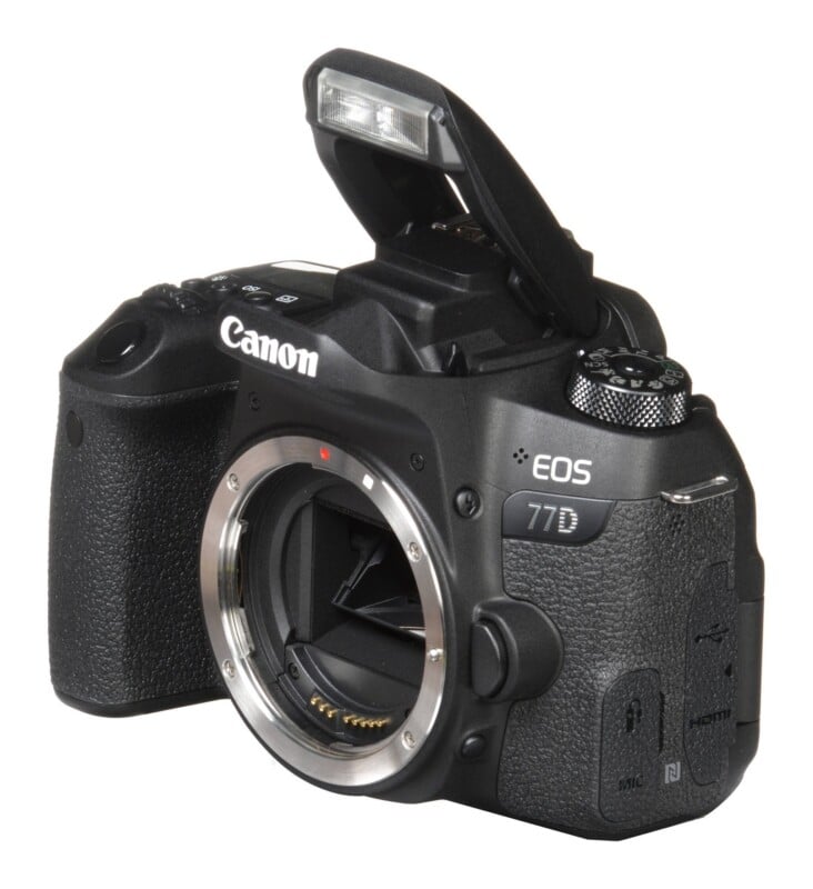 EOS 77D