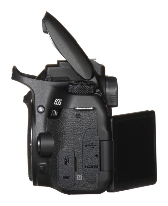 EOS 77D