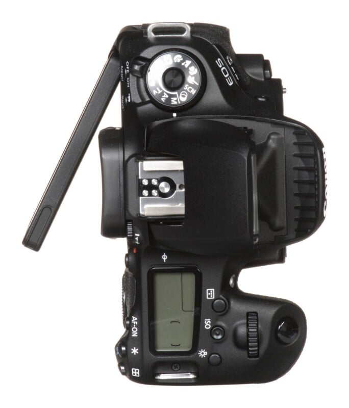 EOS 77D