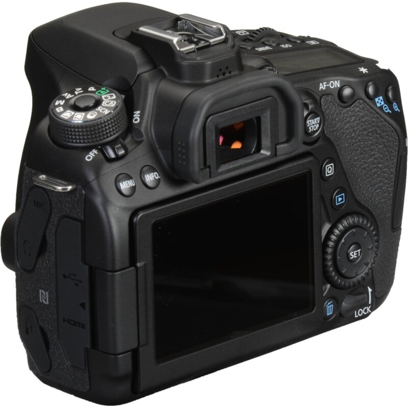 EOS 80D