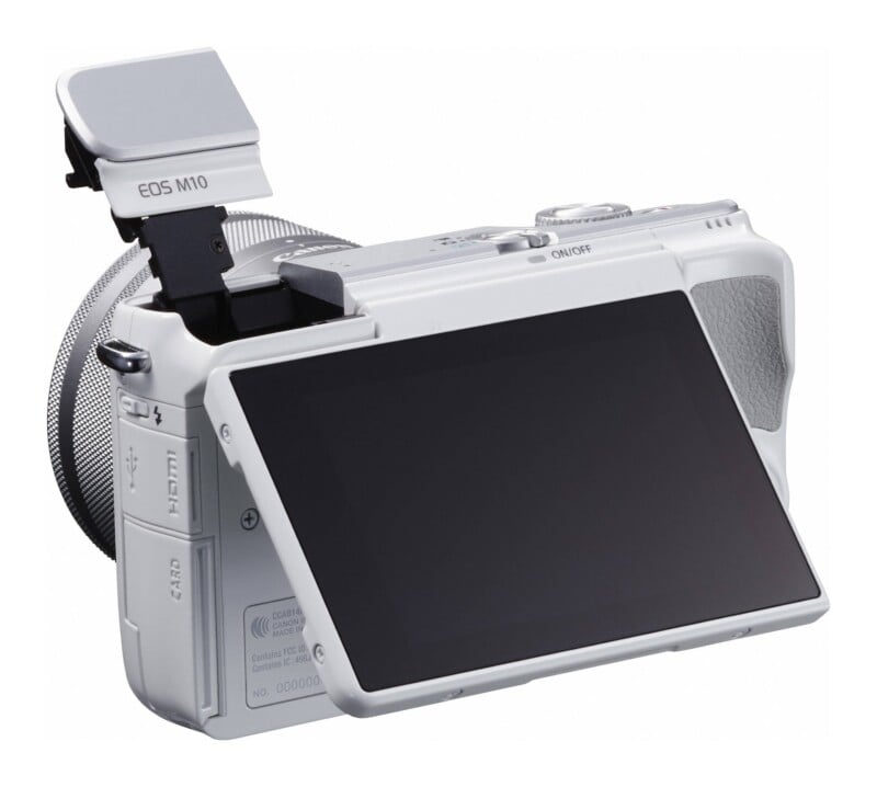 EOS M10